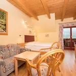 Kaerntner Stubn Hotel 3*