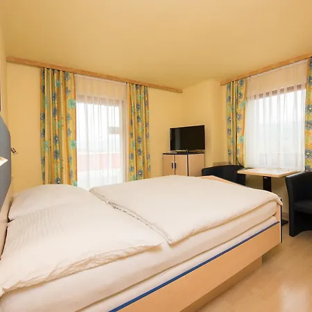 Hotel Kaerntner Stubn 3*